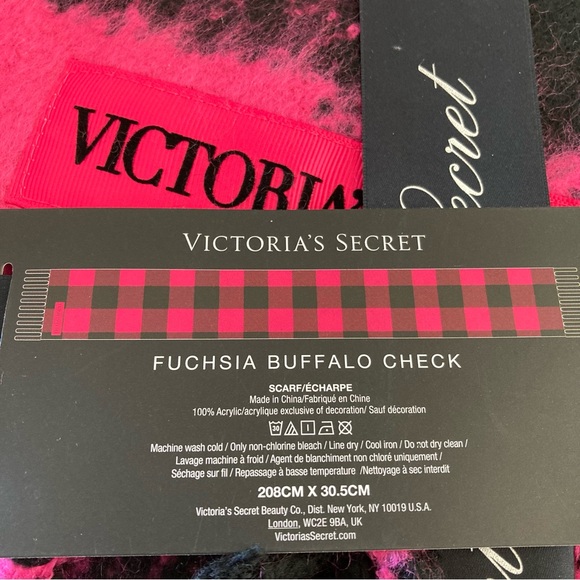 Victoria’s Secret Winter Angel Collection Fuchsia Buffalo Check Scarf - NWT - Picture 4 of 6